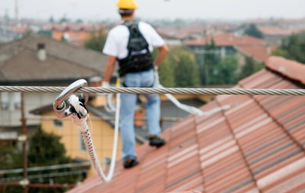 15 – LINEE ANTICADUTA: PROGETTAZIONE SISTEMI (LINEE VITA)