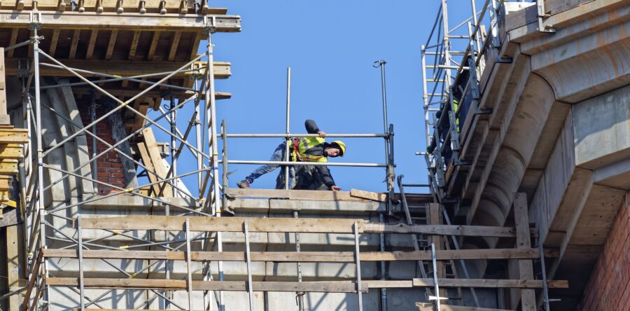 Edilizia, un’attività lasciata allo sbando?